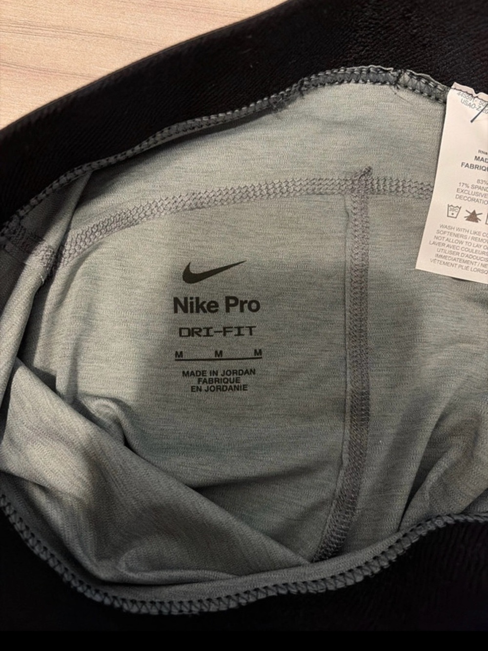 Women’s Nike Pro Medium Gray 5” Dri Fit Shorts - Picture 3 of 3